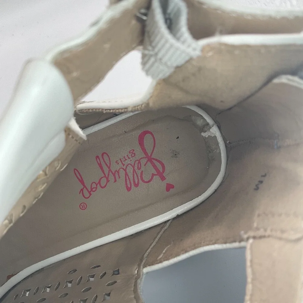 Jellypop Kids  Cream Ankle‎ Boots Cutouts Ankle Buckle  size 1 Easter Peep Toe